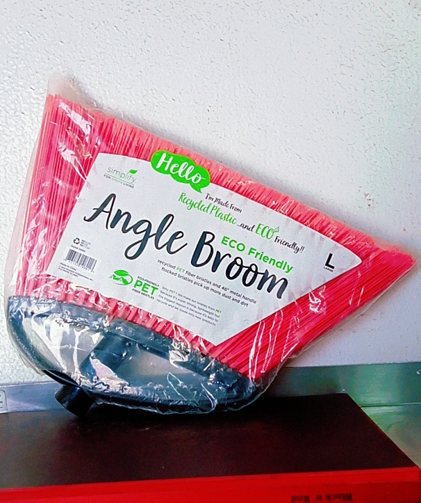 CLEANING, Broom, Angle, with Handle wood, Simplifly, (Balai) 46"